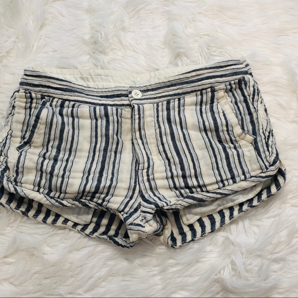 EUC: Free People | white w/ Blue Stripes Shorts